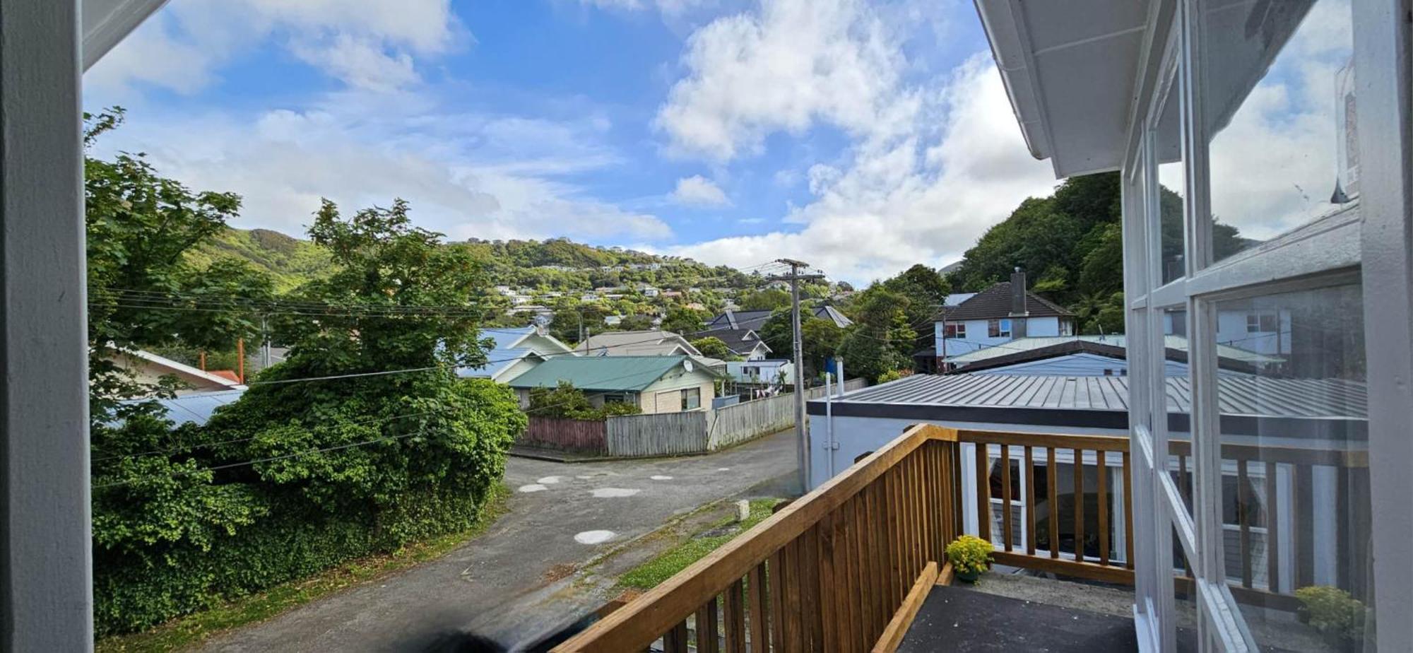 Bridge & Birds Bed & Breakfast Wellington Exterior photo